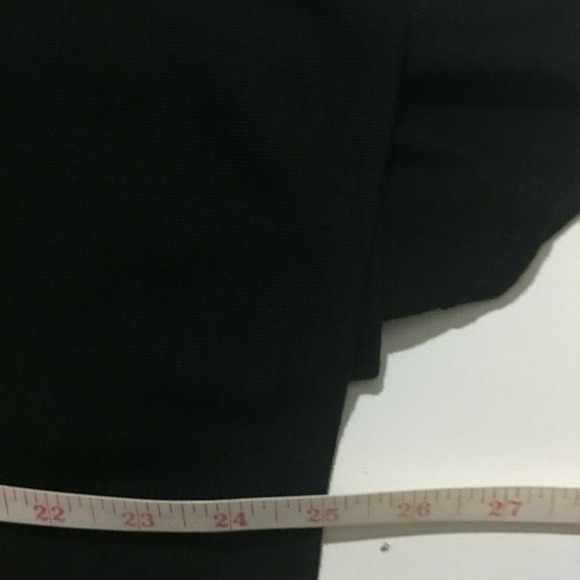 IZ Byer Womens Medium Black Top V-Neck NWT - Picture 8 of 8